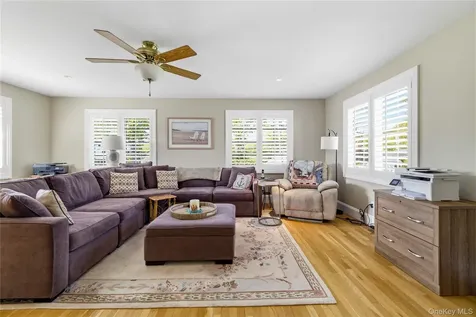 19 Oak Shore Drive Bayville NY 11709