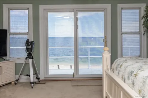 19 Oak Shore Drive Bayville NY 11709