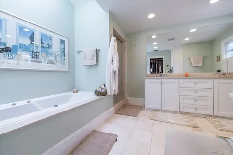 19 Oak Shore Drive Bayville NY 11709