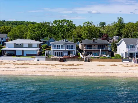 19 Oak Shore Drive Bayville NY 11709