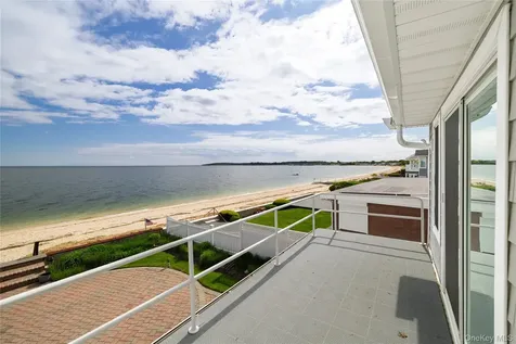 19 Oak Shore Drive Bayville NY 11709