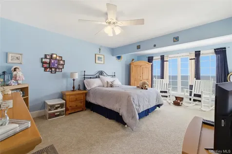 19 Oak Shore Drive Bayville NY 11709