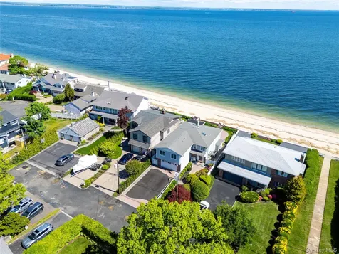 19 Oak Shore Drive Bayville NY 11709