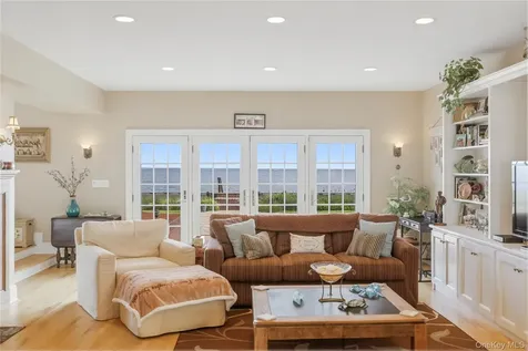 19 Oak Shore Drive Bayville NY 11709