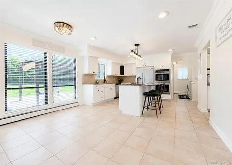 25 Vineyard Way Mount Sinai NY 11766
