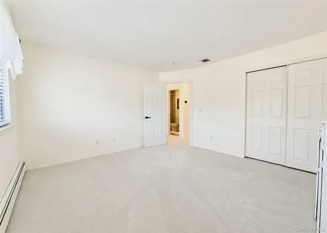 25 Vineyard Way Mount Sinai NY 11766