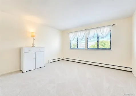 25 Vineyard Way Mount Sinai NY 11766