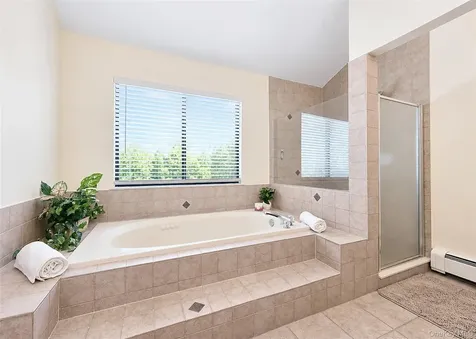 25 Vineyard Way Mount Sinai NY 11766