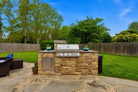 6 Lea Avenue Manorville NY 11949
