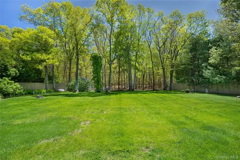 50 Runnymeade Drive East Hampton NY 11937