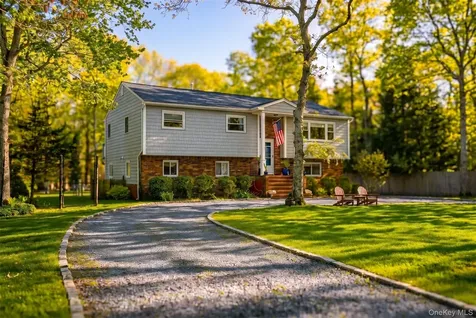 50 Runnymeade Drive East Hampton NY 11937