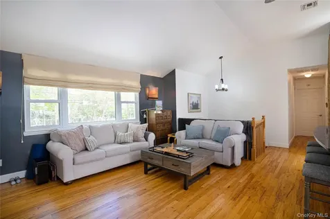 50 Runnymeade Drive East Hampton NY 11937