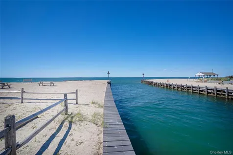50 Runnymeade Drive East Hampton NY 11937