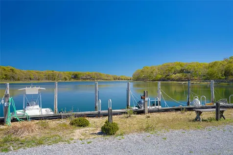 50 Runnymeade Drive East Hampton NY 11937