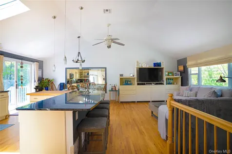 50 Runnymeade Drive East Hampton NY 11937