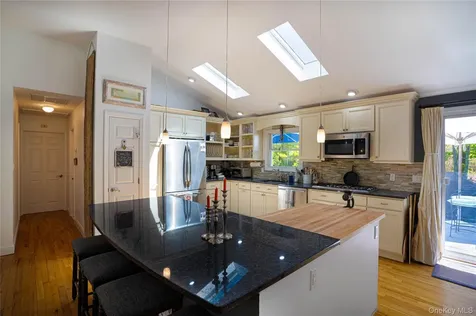 50 Runnymeade Drive East Hampton NY 11937