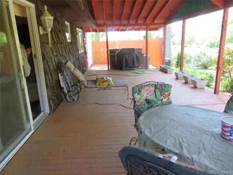440 Spangle Drive North Babylon NY 11703