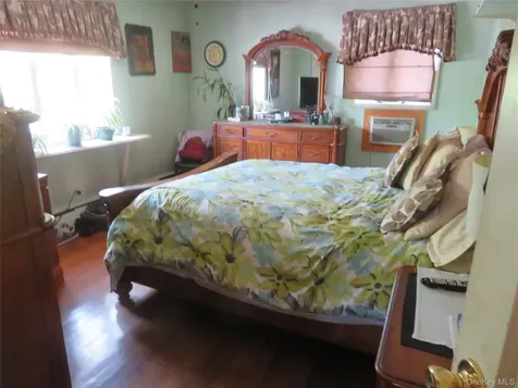 440 Spangle Drive North Babylon NY 11703