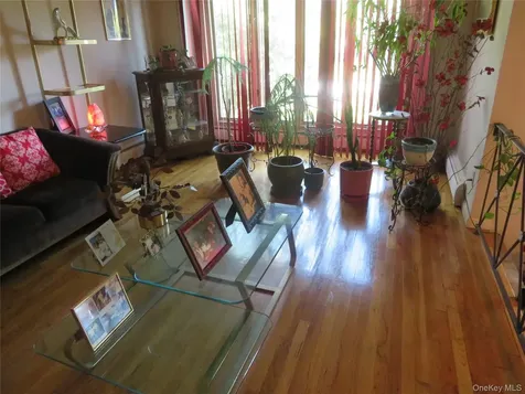 440 Spangle Drive North Babylon NY 11703