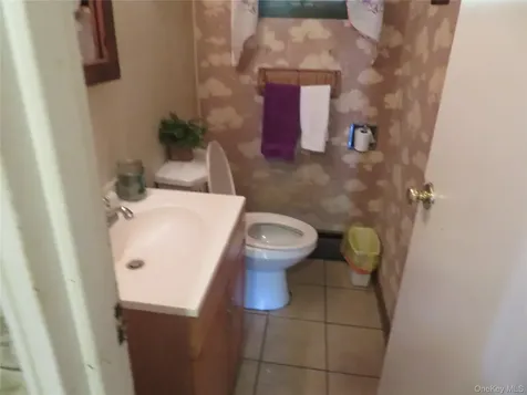 440 Spangle Drive North Babylon NY 11703