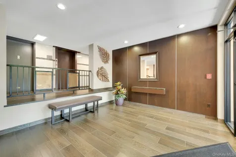 370 Central Park Avenue Scarsdale NY 10583