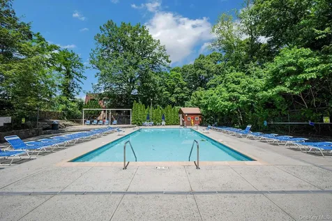370 Central Park Avenue Scarsdale NY 10583