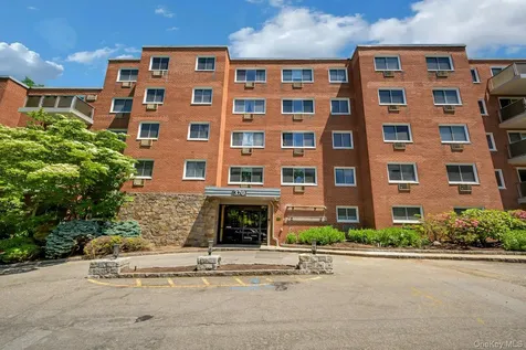 370 Central Park Avenue Scarsdale NY 10583