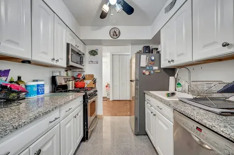 370 Central Park Avenue Scarsdale NY 10583