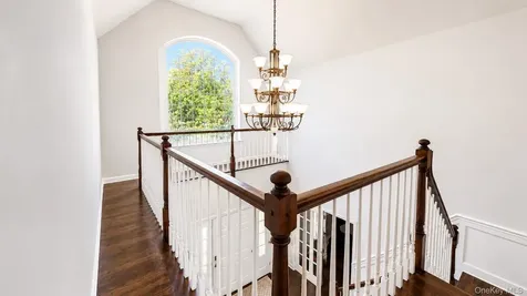 3 Alloway Crescent Highland Mills NY 10930