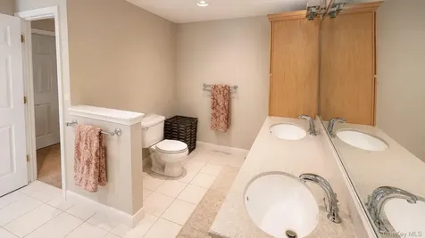 3 Alloway Crescent Highland Mills NY 10930
