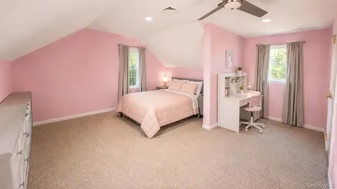 3 Alloway Crescent Highland Mills NY 10930