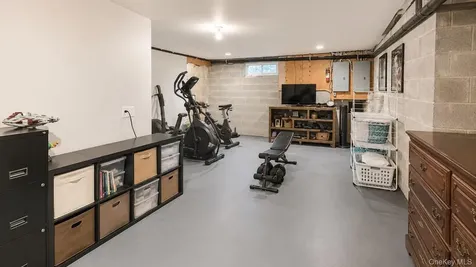 3 Alloway Crescent Highland Mills NY 10930
