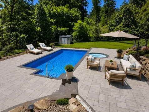 3 Alloway Crescent Highland Mills NY 10930