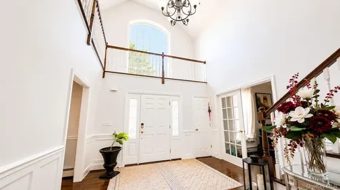 3 Alloway Crescent Highland Mills NY 10930