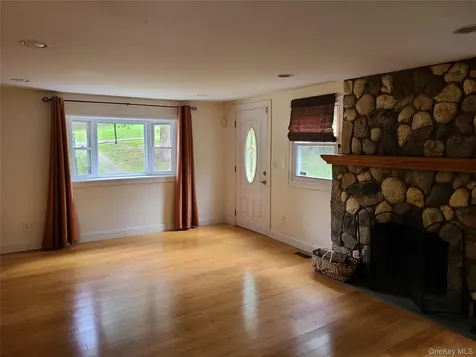 55 S Hill Road Cortlandt Manor NY 10567