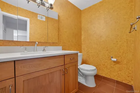 3 Leir Court White Plains NY 10605