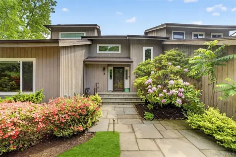 3 Leir Court White Plains NY 10605