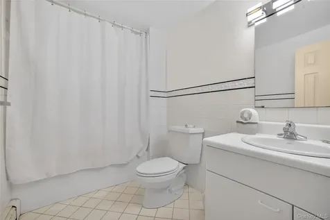 3 Leir Court White Plains NY 10605