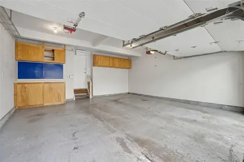 3 Leir Court White Plains NY 10605