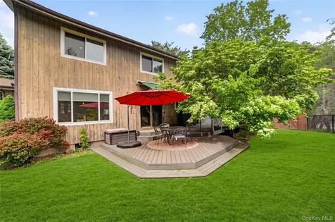 3 Leir Court White Plains NY 10605