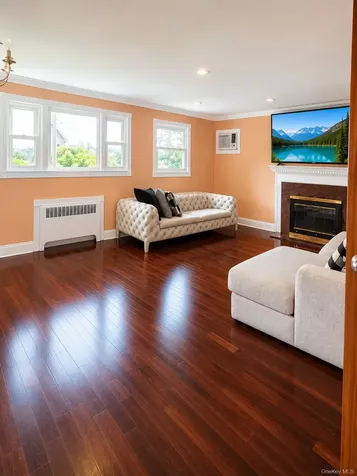 180 Sutton Manor Road New Rochelle NY 10801