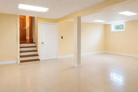 180 Sutton Manor Road New Rochelle NY 10801