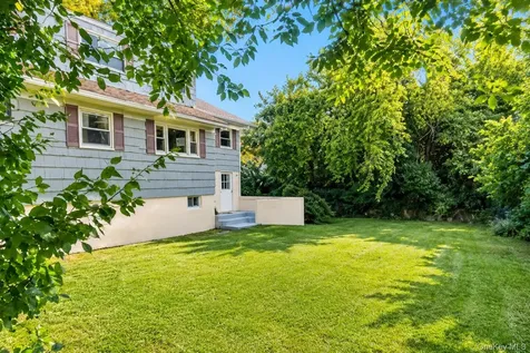 180 Sutton Manor Road New Rochelle NY 10801