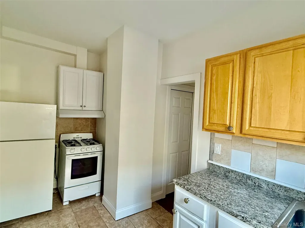 137 Lake Avenue Yonkers NY 10703