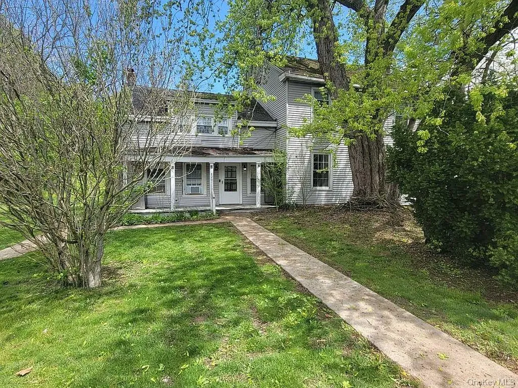 29 Quaker Hill Road Pleasant Valley NY 12569