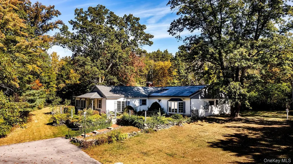 53 Tyrrel Road Pleasant Valley NY 12569