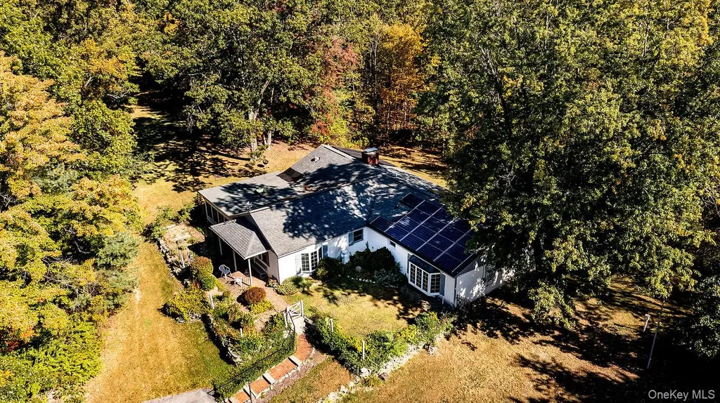 53 Tyrrel Road Pleasant Valley NY 12569