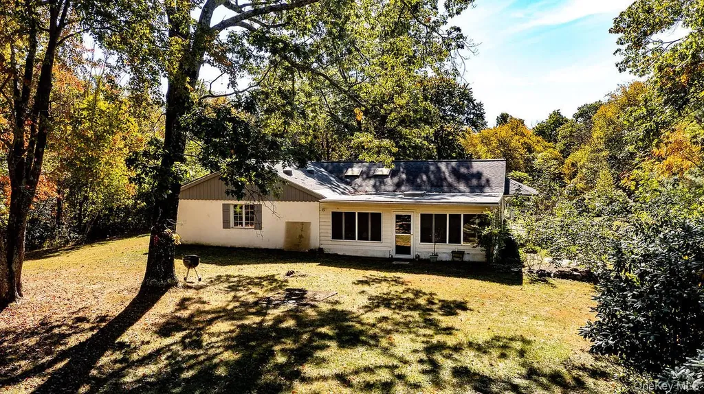 53 Tyrrel Road Pleasant Valley NY 12569