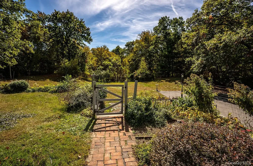 53 Tyrrel Road Pleasant Valley NY 12569
