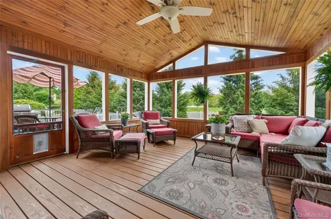 42 Plum Court Drive Poughquag NY 12570
